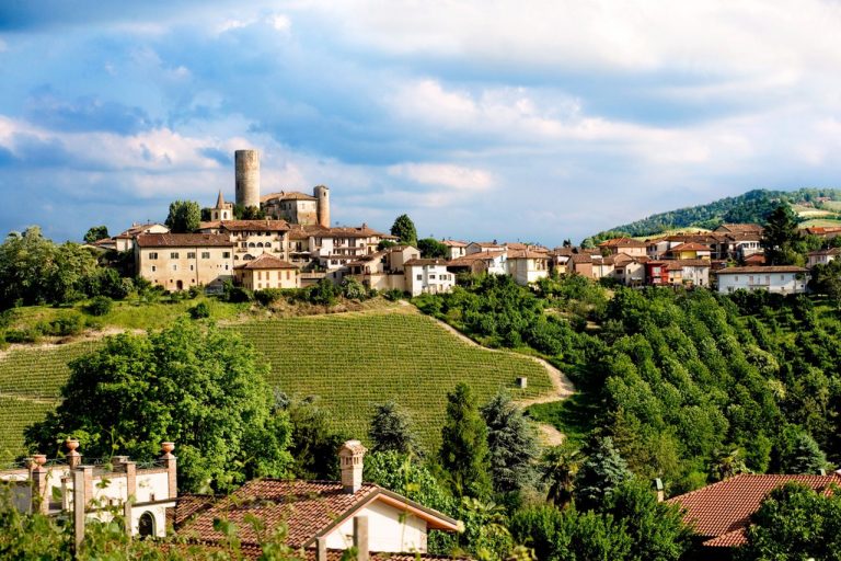Lutto nelle Langhe: scomparso uno dei pionieri del Barolo