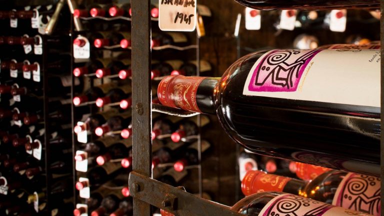 Un altro furto clamoroso: rubati vini e liquori per un valore di 300.000 dollari