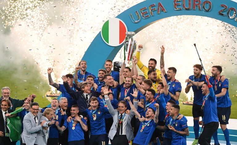 Un vino straordinario per la cena degli azzurri: ecco cosa hanno bevuto i nostri campioni