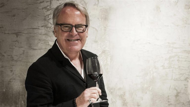 Un Etna Rosso è il miglior vino italiano del 2025 secondo James Suckling