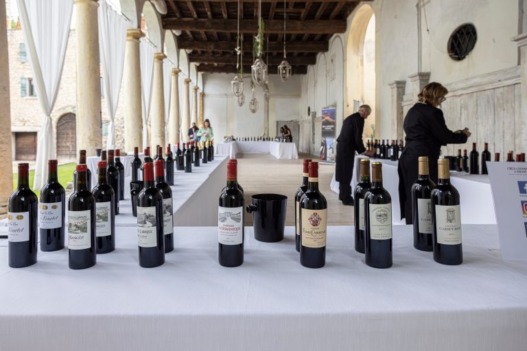 Bordeaux En Primeur: i migliori vini dell’annata 2021 dall’anteprima di Grand Chais de France