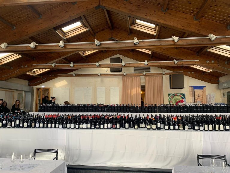 Dall’Etna al Nero d’Avola, dodici vini rossi eccezionali da Sicilia En Primeur