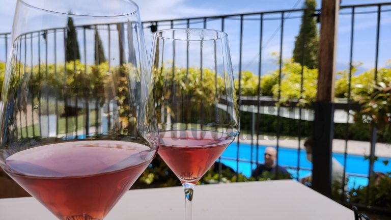 Ecco i migliori 100 vini rosati italiani del 2025