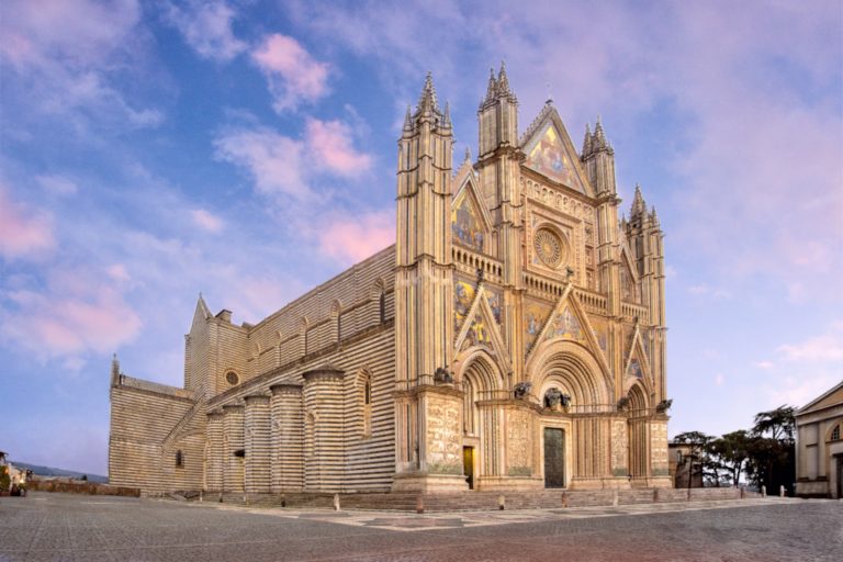 Orvieto: quattro etichette per riscoprire lo storico bianco dell’Umbria