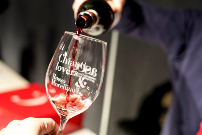 Fuori dal Chianti Classico: cinque vini dell’ altro Chianti da provare